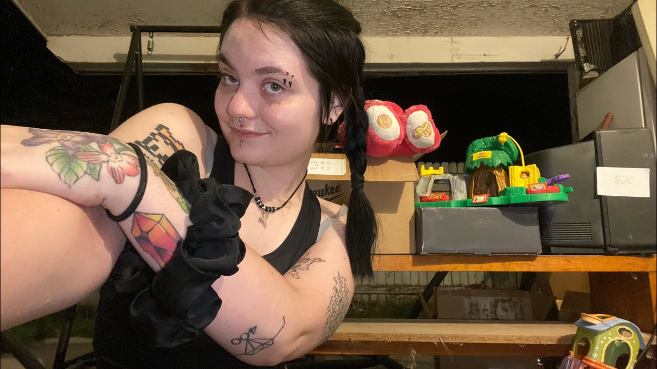 ASMR Showing You Things I’m Selling At My Yardsale | Outdoor ASMR 💤🌕
