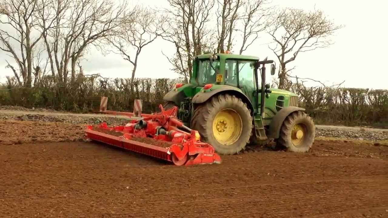 Power-Harrowing with John Deere.