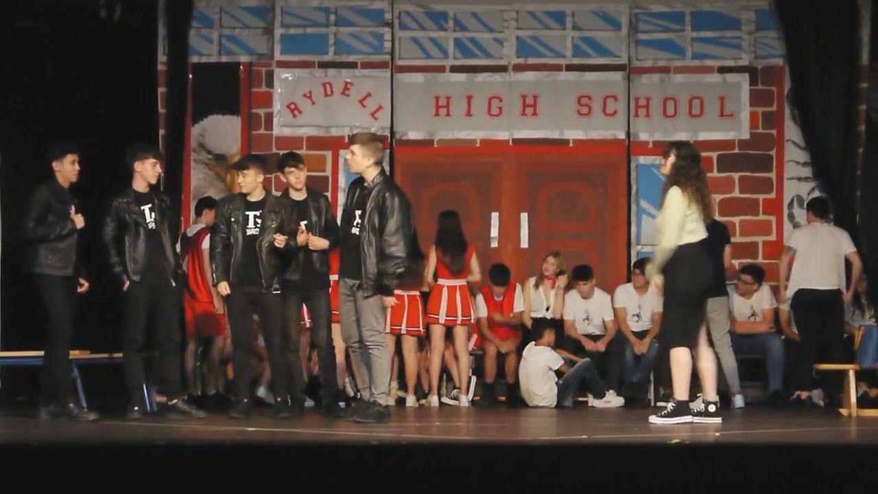 Musical Grease (con Virginia Koric como Sandy)
