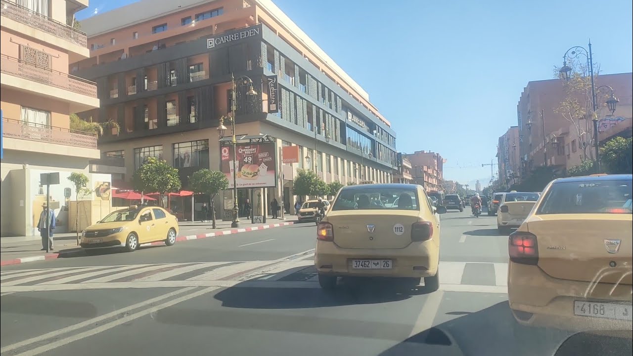 نهار مشيت لمراكش ...يوم رائع رفقة الاحباب حضرت لي حنان غرفة ملكية