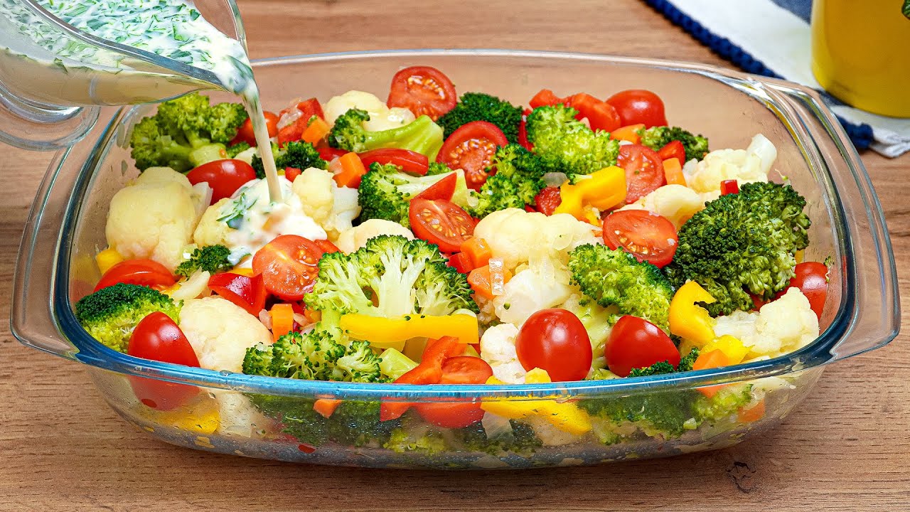 Ich mache diesen Gemüse Auflauf jedes Wochenende! Leckeres Rezept für Blumenkohl mit Brokkoli!