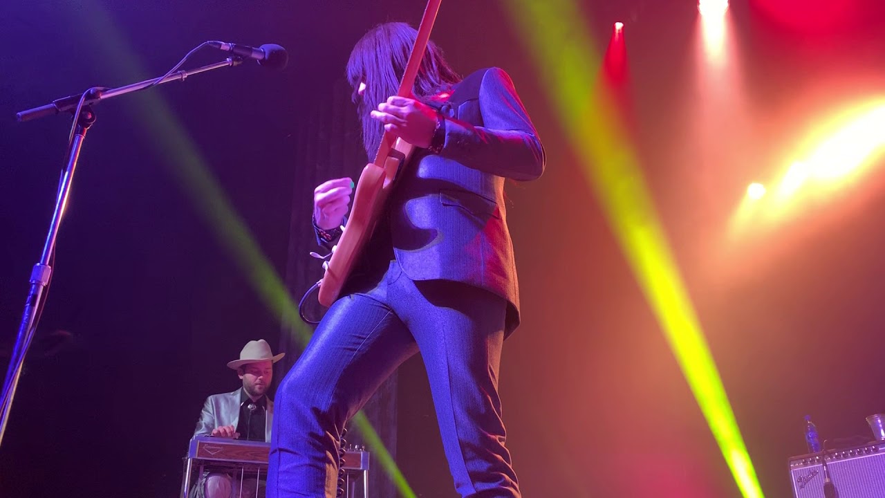 Khruangbin - Zionsville (with Will Van Horn) (2018-12-12 – Atlanta, GA)