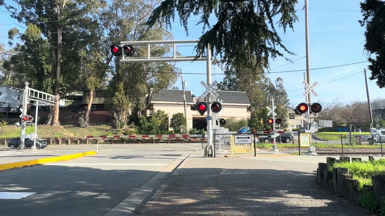 Grant Ave Railroad Crossing SMART Navato CA Train North