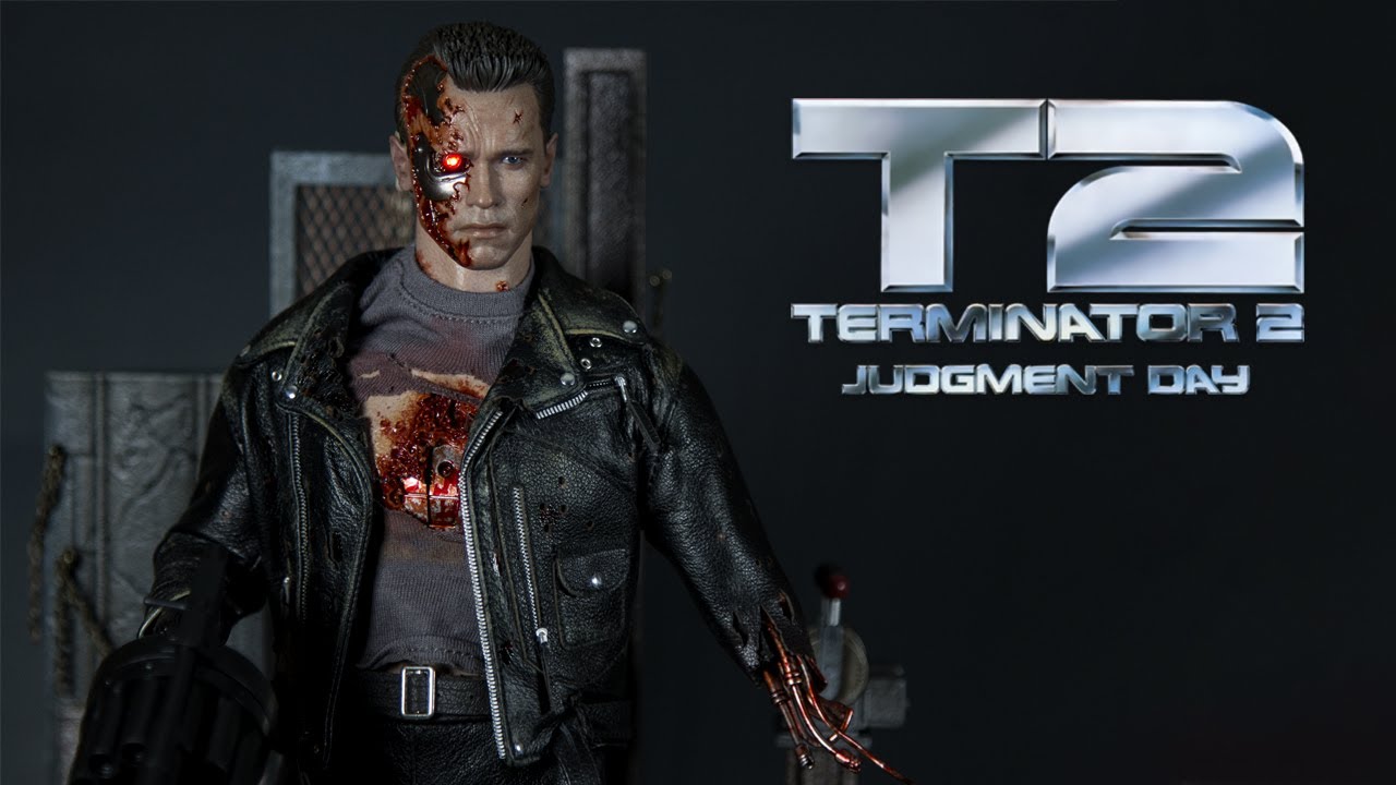 Hot Toys Terminator 2 T-800 Batte Damage DX 46