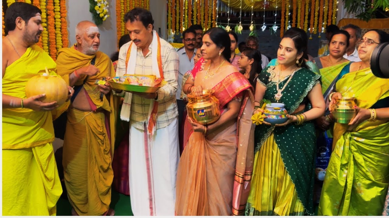 చిన్నాన్నగారి ఇంటి గృహప్రవేశం full video/Telugu traditional vlog/ familyfunction /Intipooja&hometour