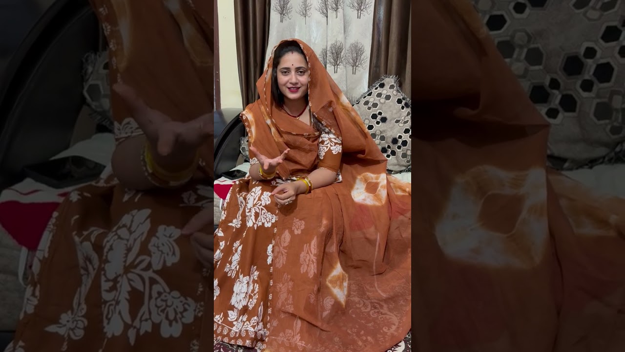 Aaj bahut sundar suit aaya h jaldi book krwa lo