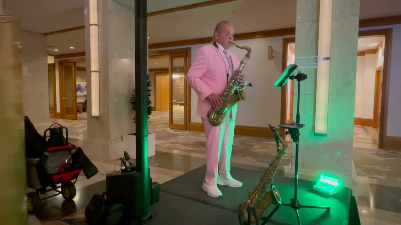 HARVEST MOON (Neil Young Saxophone Cover)