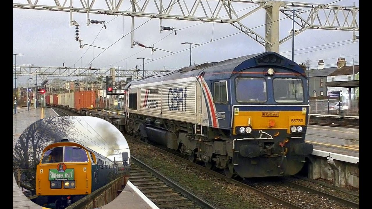 Freight, while chasing a WESTERN along the WCML. 20th December 2025