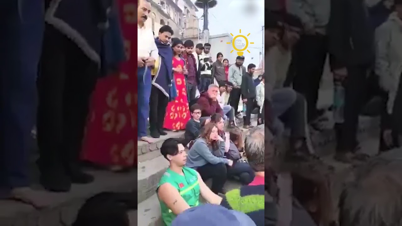Japanese Tourists Face Harassment During Christmas Celebration in India | Future Soch