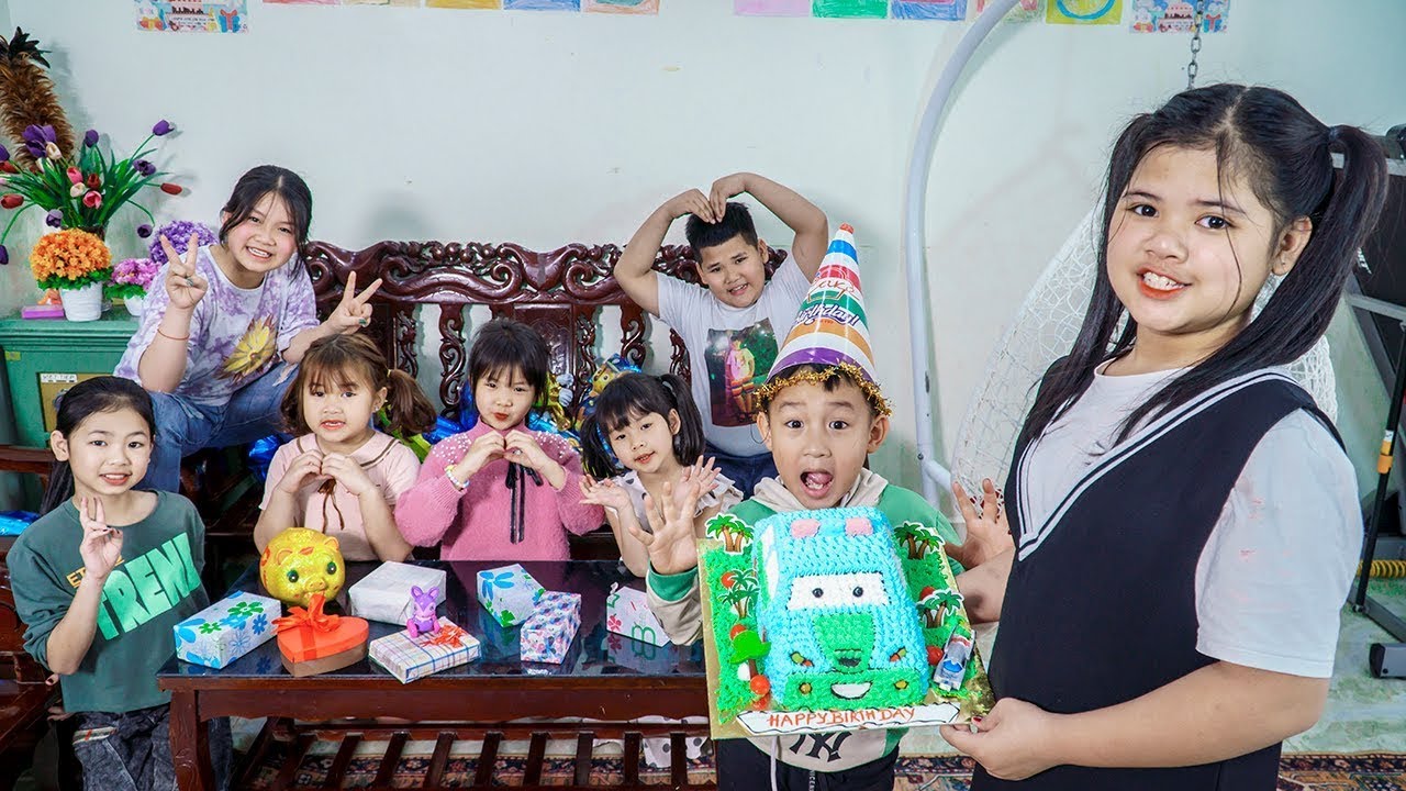Chuns Family | Chuns And Best Friends Make a Birthday Cake For Your Brother While Sleeping