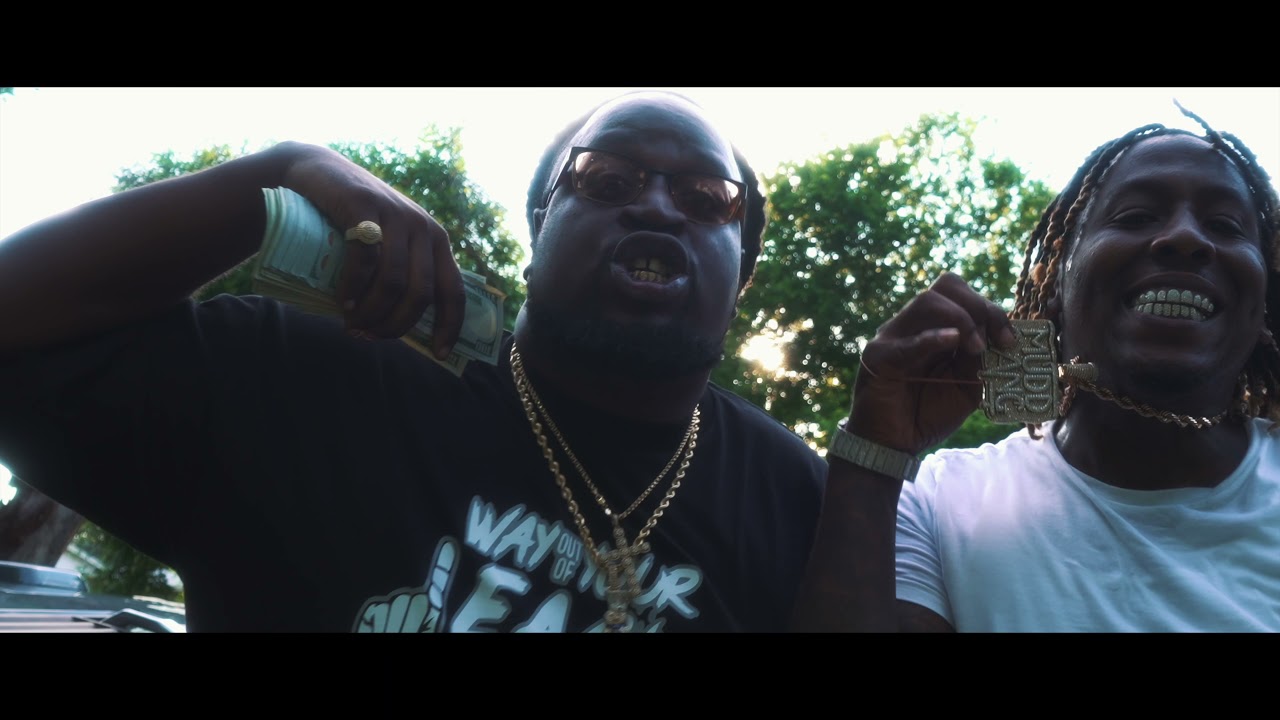 Muddy Kasino , Murf Caam - Chasing A Bag