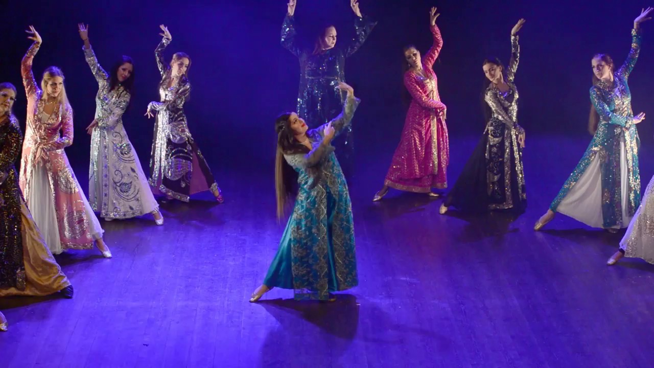Persian dance رقص ایرانی with Agnes' intermediate students at Layali, Sweden 2013