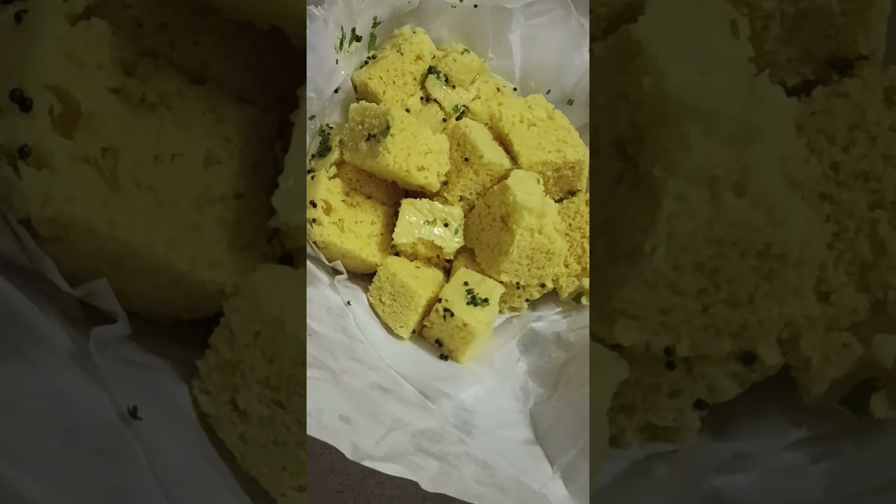 Khaman Dhokla & Corn roll for that sham ke bhuk😋@Dadar 
