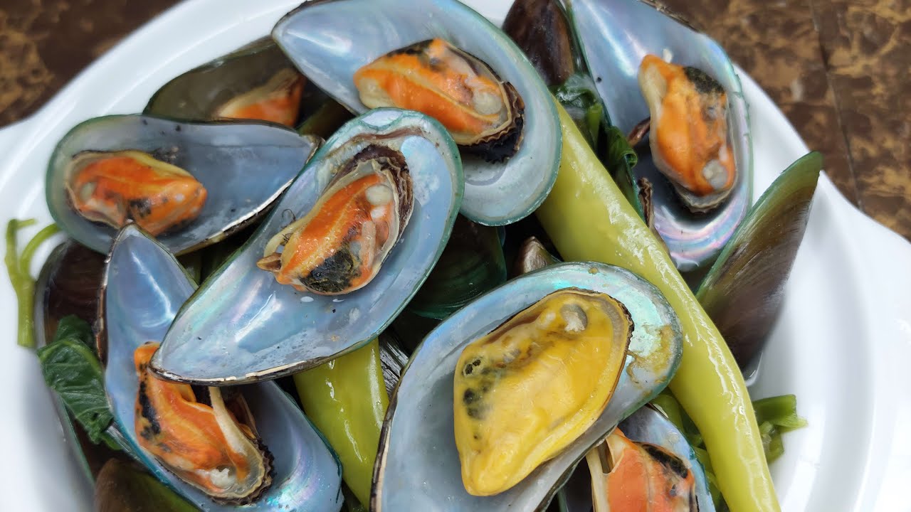 Cleaning Mussel and Cook #Satisfying #LetsCookWithNadia