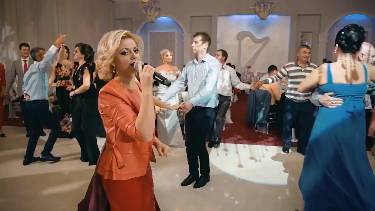 Ionela Pascu & Formatia  - Toata lumea vrea sa mor sa ramana mandra lor// NOU 2018