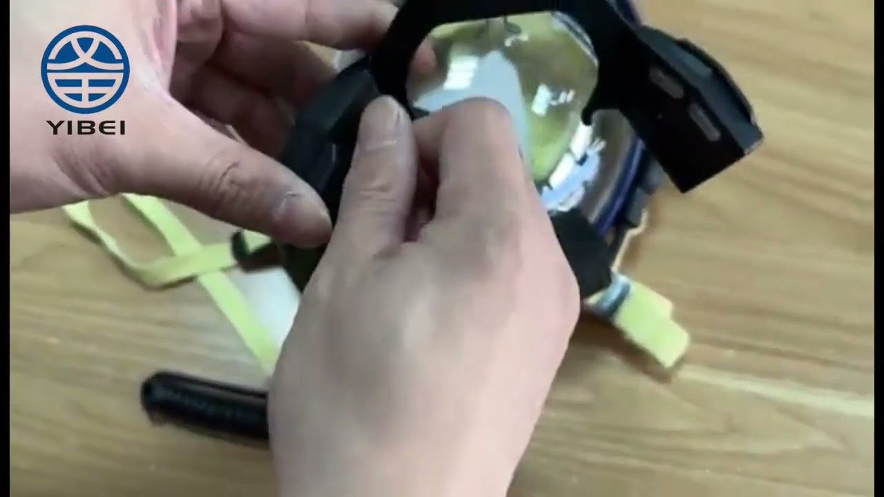 How to istall the battery for HUD of SCBA?