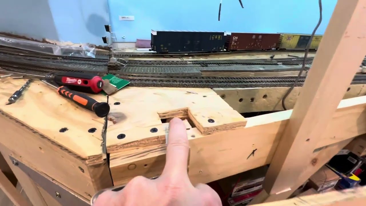 Rhythm RR (almost invisible bracing)