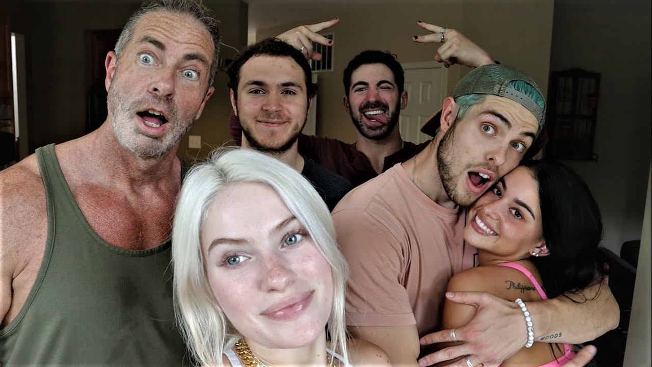 Random Walshing: Breakfast Mukbang With The Gang