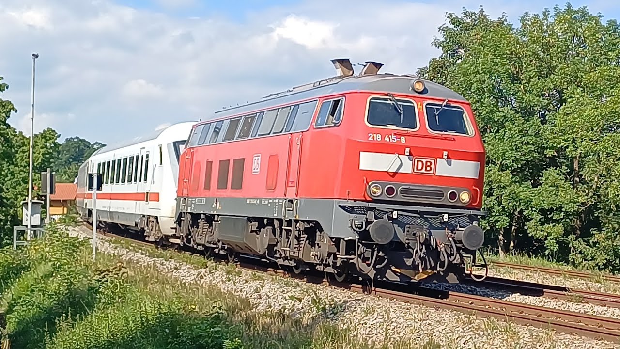 BR 218 415 am IC 2084 und BR 218 416 alleine am IC 2012