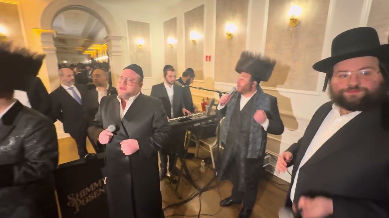 Fleishman & Weiss Chuppah Wedding | Mendy Gold and Chuni Reinhold | Shimmy Posen on the keys