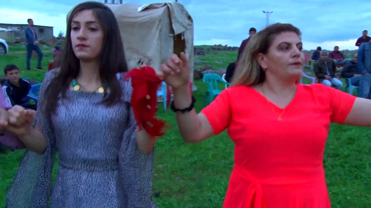 Cizre Düğünleri - ROJHAT CİZİRİ- Nesim Tursun düğünü part - 1