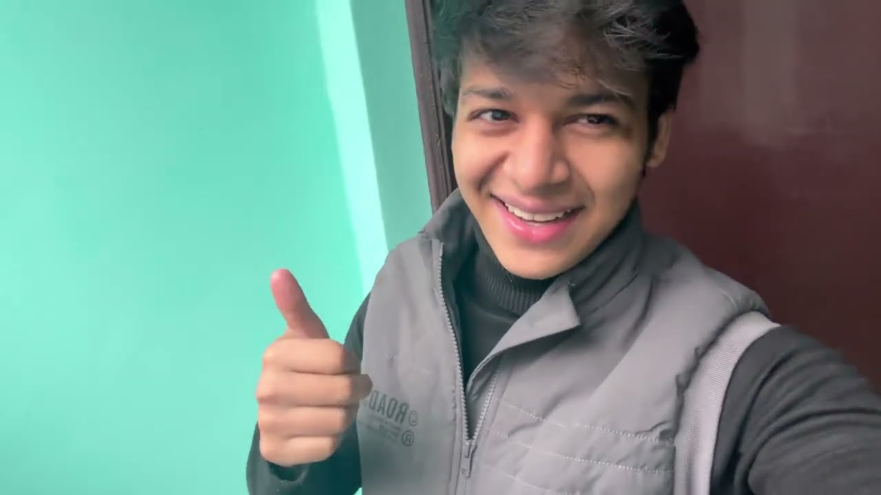 Ham new year ke din nhi gye ghumne 😂😂