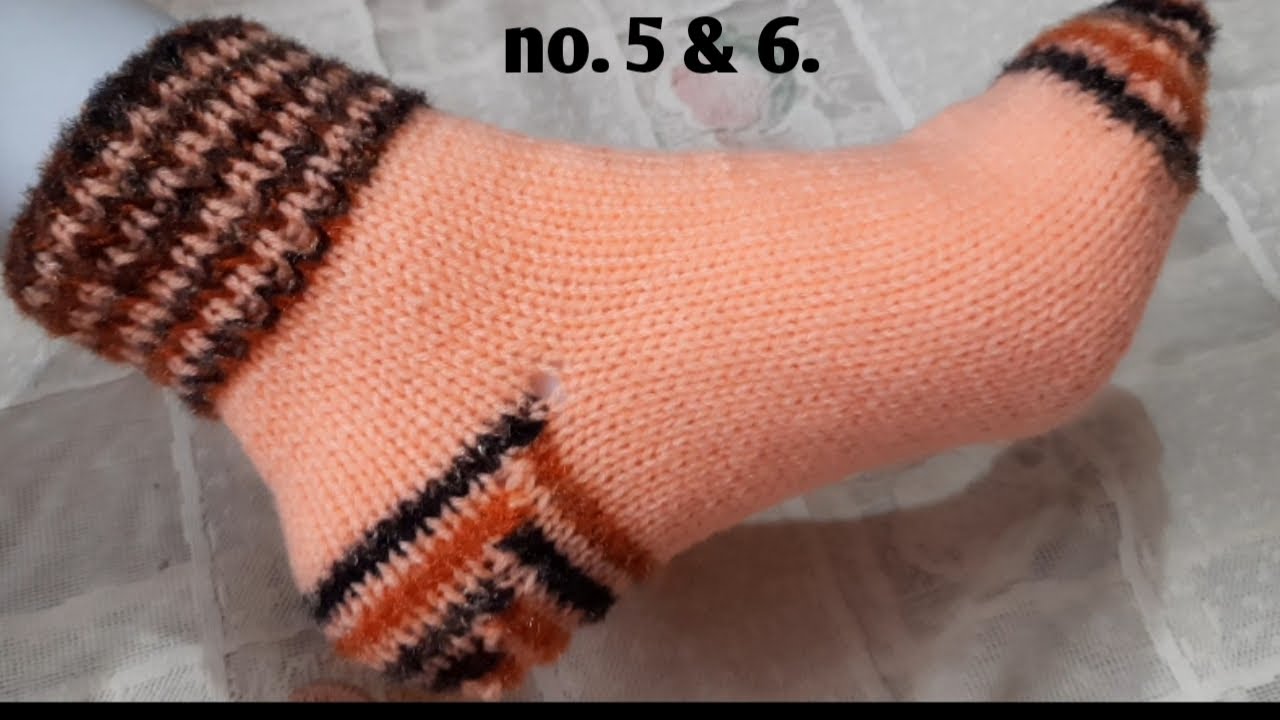 Ladies socks knitting in hindi | two coloured designer ladies socks | anguthe wali (thumb) socks