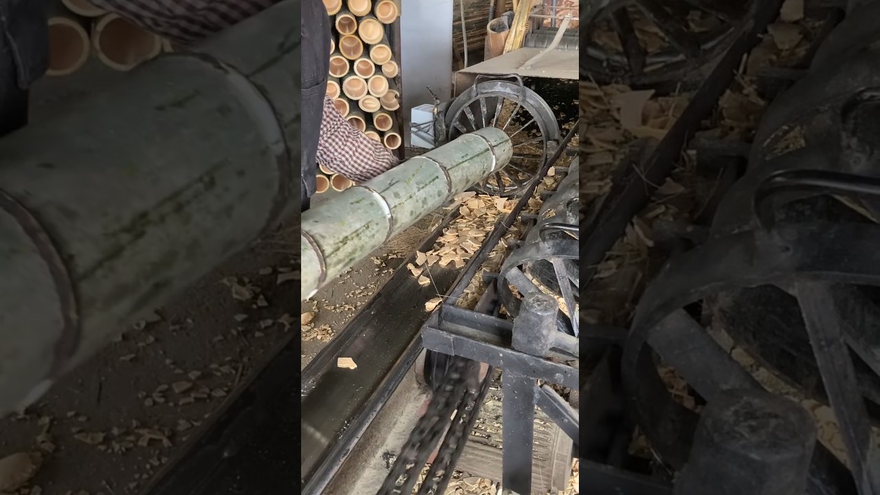 Effortlessly Split Bamboo with Specialized Machines for Maximum Efficiency!