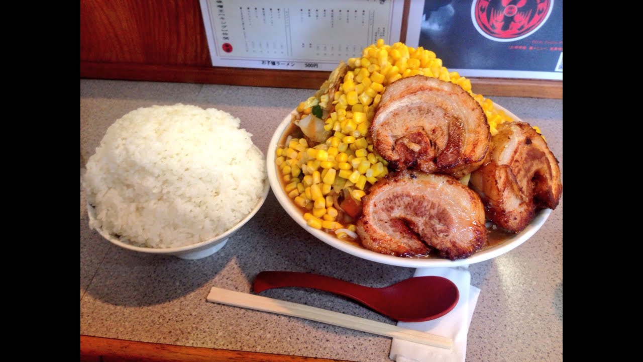 大食い→味噌五目大盛り豚2追加ヤサイとうきびメガ盛り 味噌王仲間SNBWorldで食べた。
