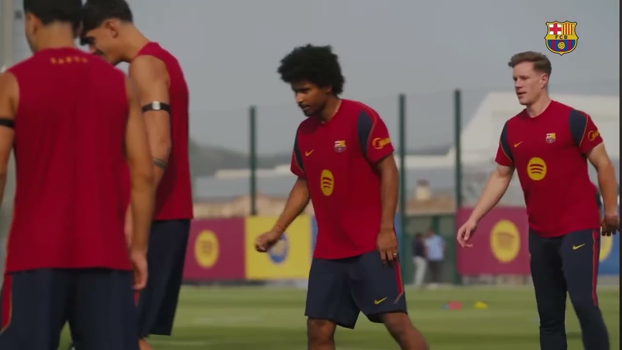 First training for Karim Adeyemi at FC Barcelona 🔴🔵🇩🇪