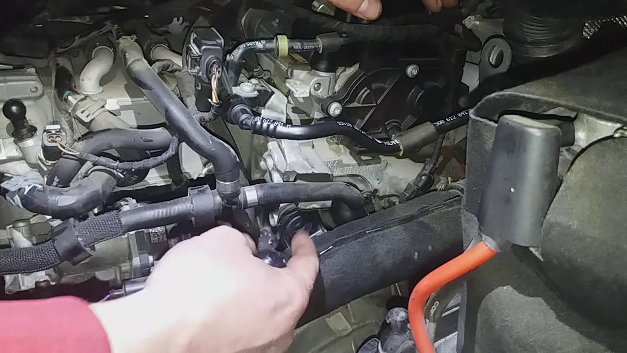 Montaż termostatu 1.6 TDI 105 km CLHA Octavia 3 2014r