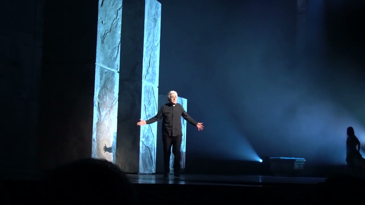 Tu Vas Me Détruire - Daniel Lavoie - Notre Dame de Paris, 9 December 2023, afternoon show