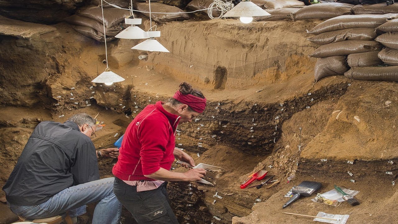 Archaeologists In Africa Have Just Unearthed The Oldest Human Drawing Ever Discovered
