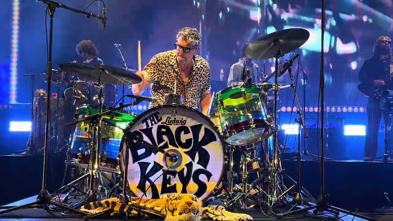 The Black Keys - Heavy Soul (with Little Barrie) - Pine Knob, Clarkston, Michigan 8/21/25