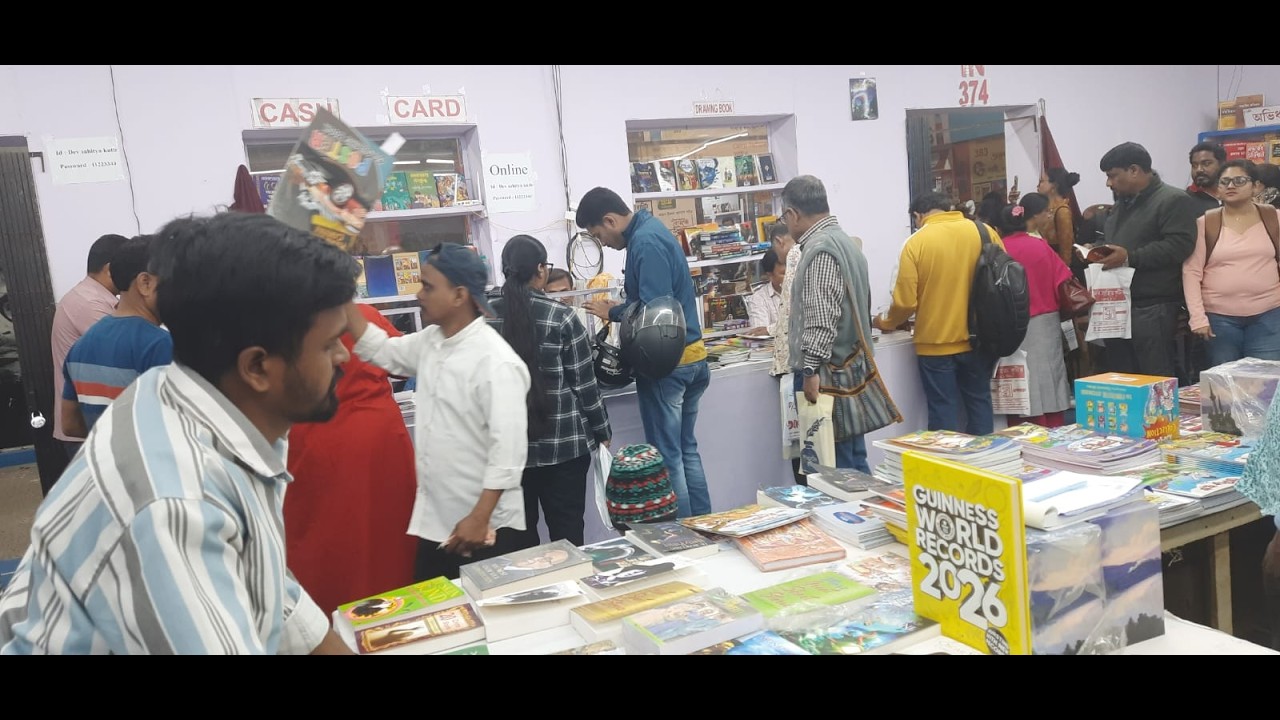 Bookfair e gechilam aj! Songe Karone Okarone#minivlog #viralvideo