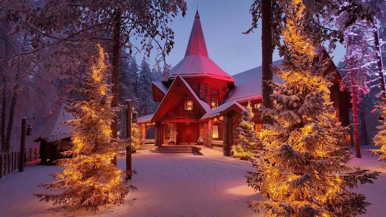 Walk-through in Santa Claus Village in Rovaniemi - 4K walking at Arctic Circle in Lapland Finalnd