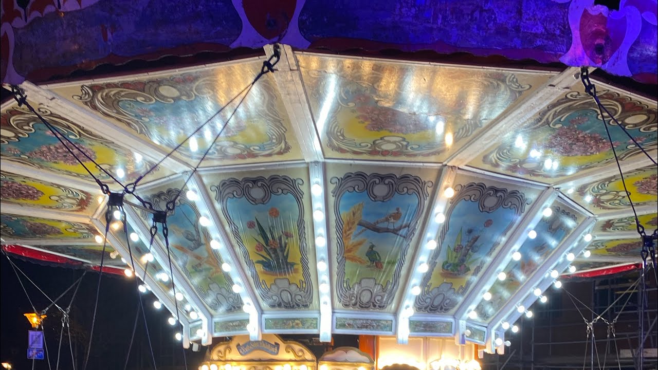 Opgooi zweefmolen.    Kermis Veendam 2024