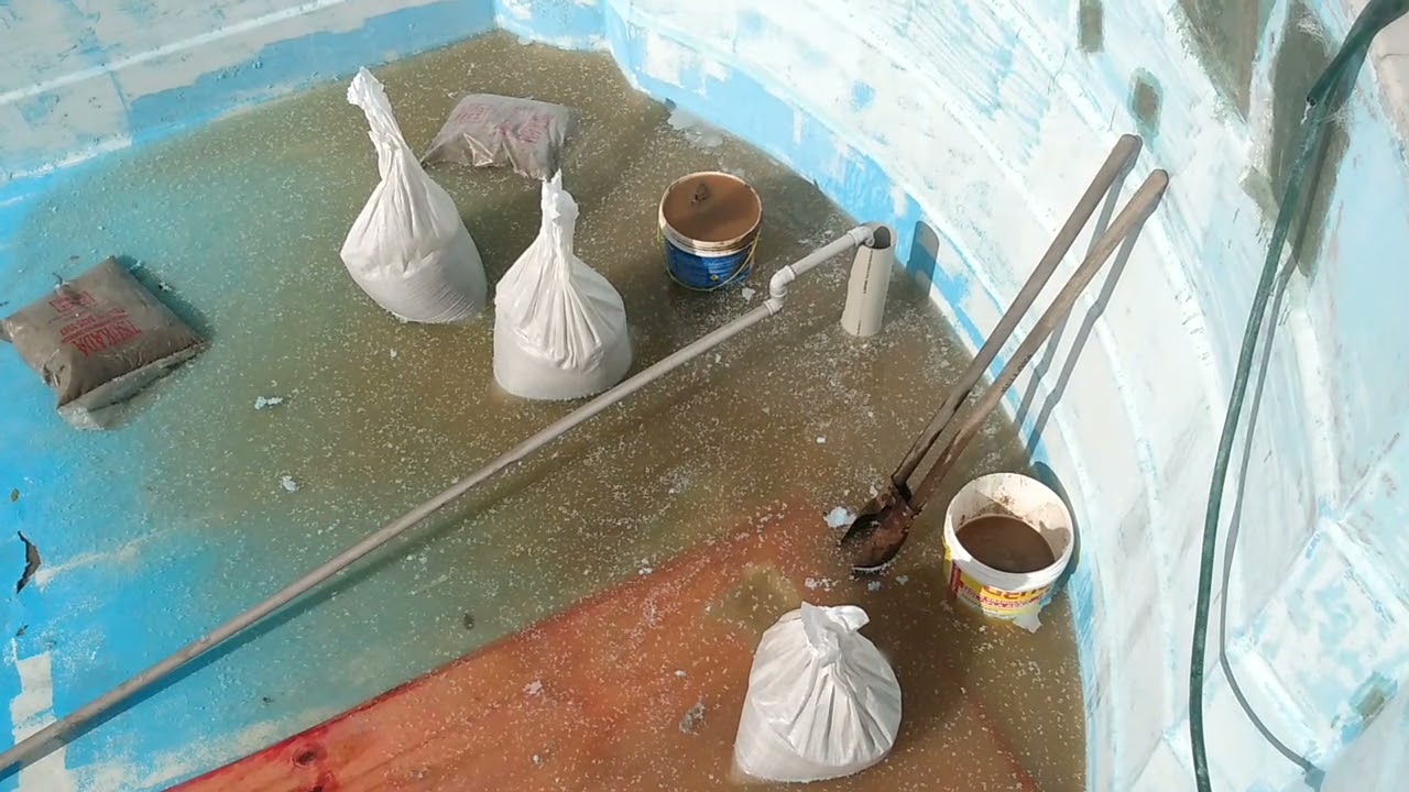 Restauração e aplicação de gel coat em piscina de fibra de vidro