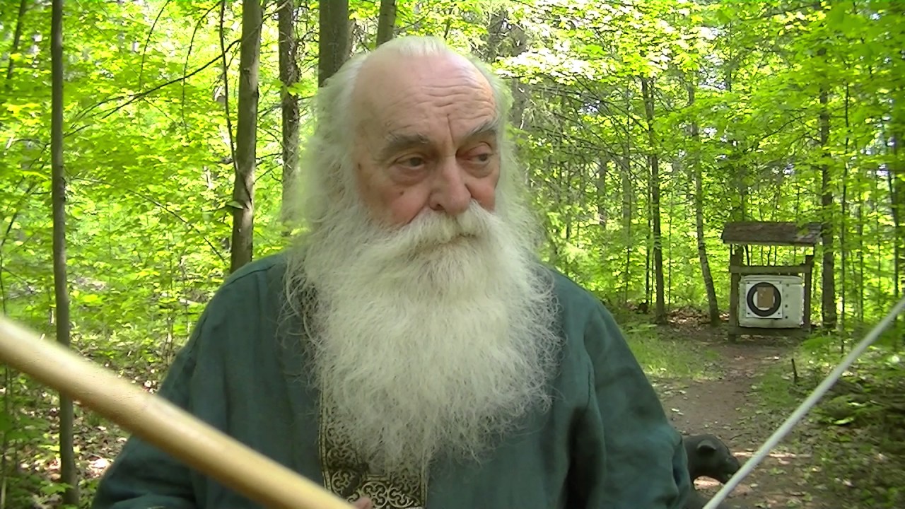PARADOX AND THE 45 DEGREE CANT. AIMING THE PRIMITIVE ENGLISH LONGBOW