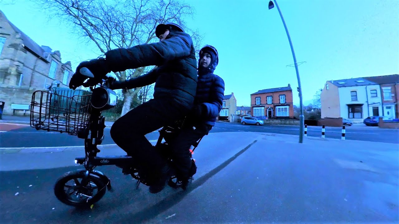 FIIDO L3 + REAR SEAT TANDEM! SMALL & STRONG (LOAD 150 KG, 350W MOTOR, 23.2 AH)!