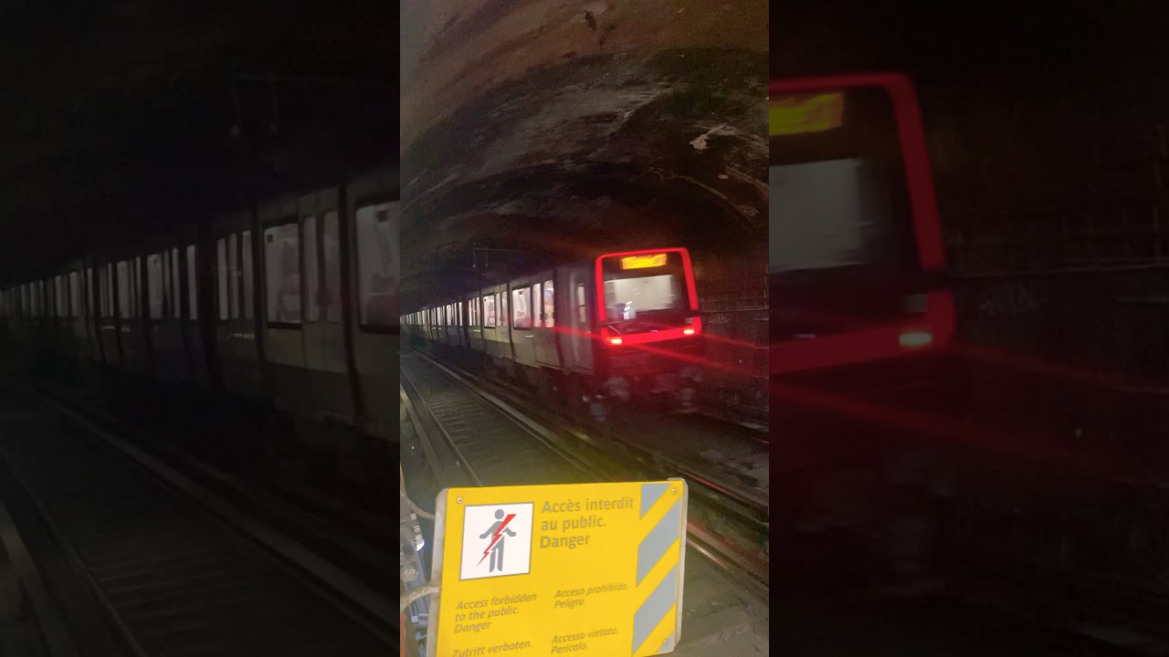 [M&eacute;tro 11] D&eacute;part d&rsquo;un MP14 &agrave; Rambuteau en direction de Ch&acirc;telet