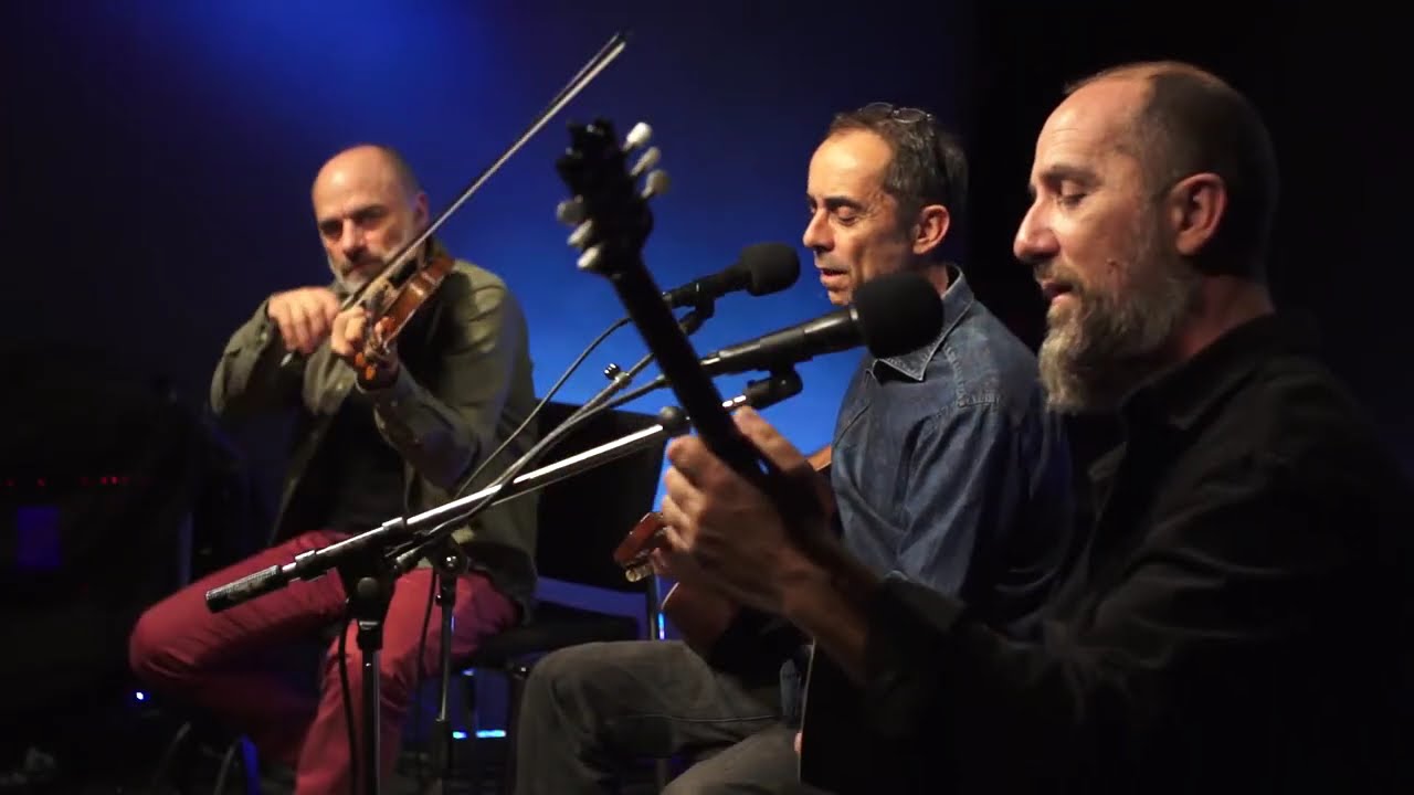 Το Τσαρδί-Βασίλης Σκούτας-Δημήτρης Μηταράκης/Σύνθεση & στίχοι Αιμίλιος Σαββίδης- Μ. Αστερίδης@Matrix