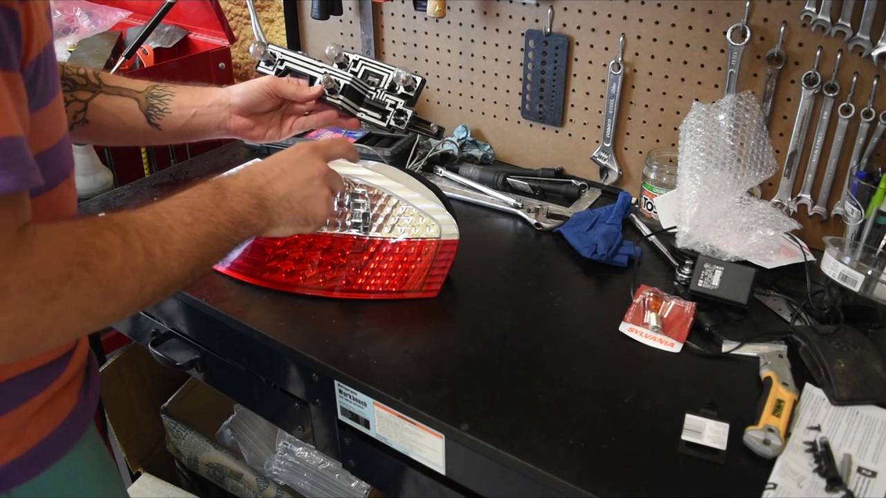 How to Replace your Tail Lights