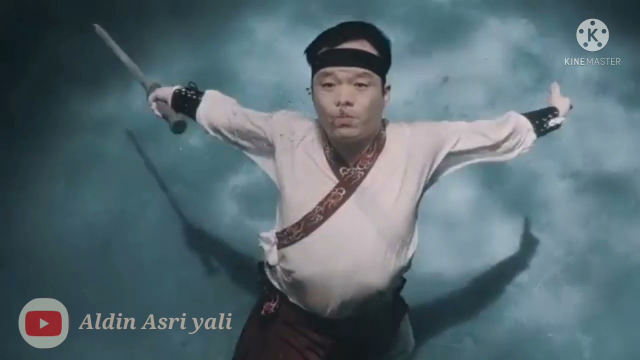 Awesome..😱 , Kung Fu in Water , Sword vs Spear