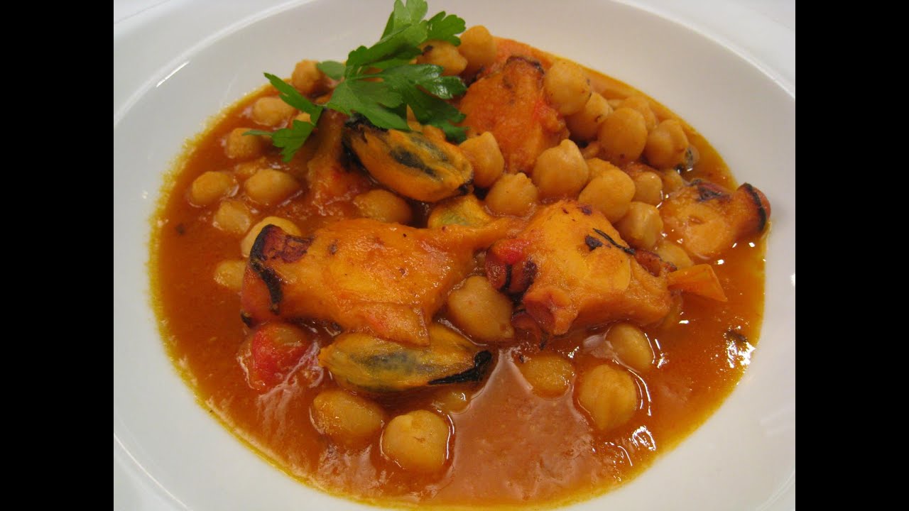 Garbanzos guisados con pulpo y mejillones