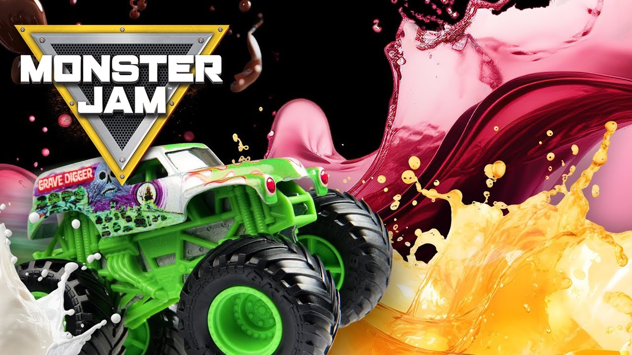 Monster Jam Trucks vs Fizzy Soda Explosion! / Trucks vs Food!