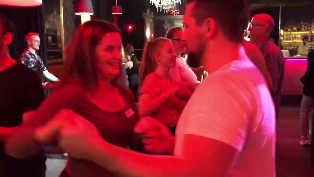 Melbourne Salsa Dance Classes at The Night Cat - Every Sunday