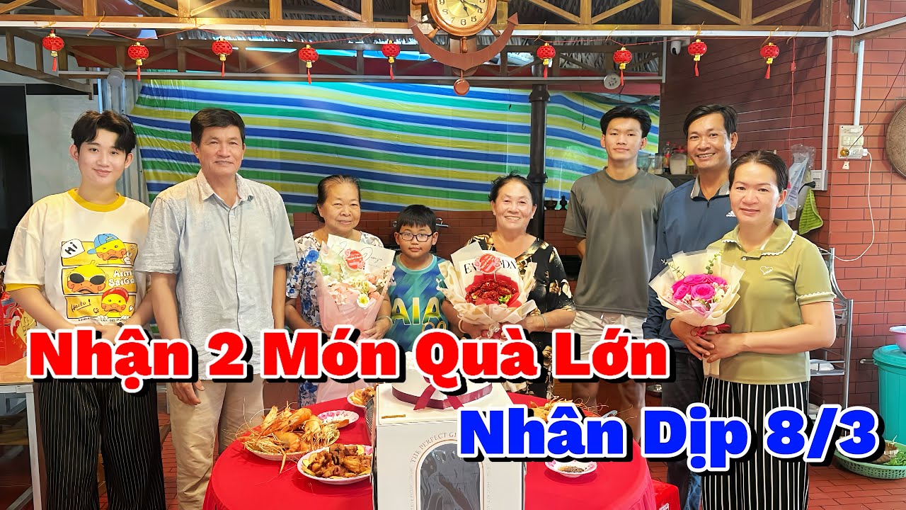 Ngày Lễ 8/3 Đáng Nhớ Của HMN Khi Nhận Được Cùng Lúc 2 Món Quà Cho Ngày Đặc Biệt 