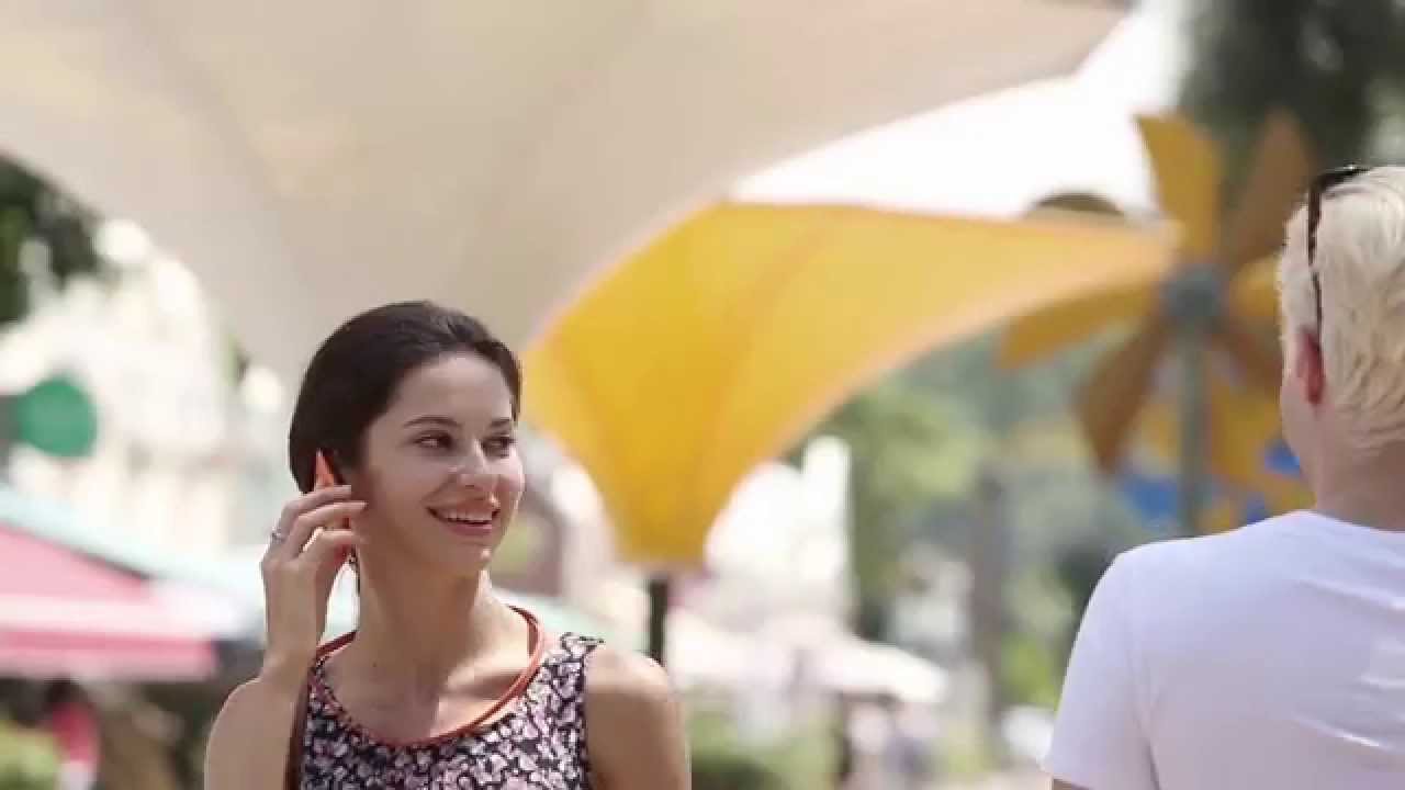 Ультратонкий мобильный телефон ELARI Card-Phone: 42 г и 5,5 мм