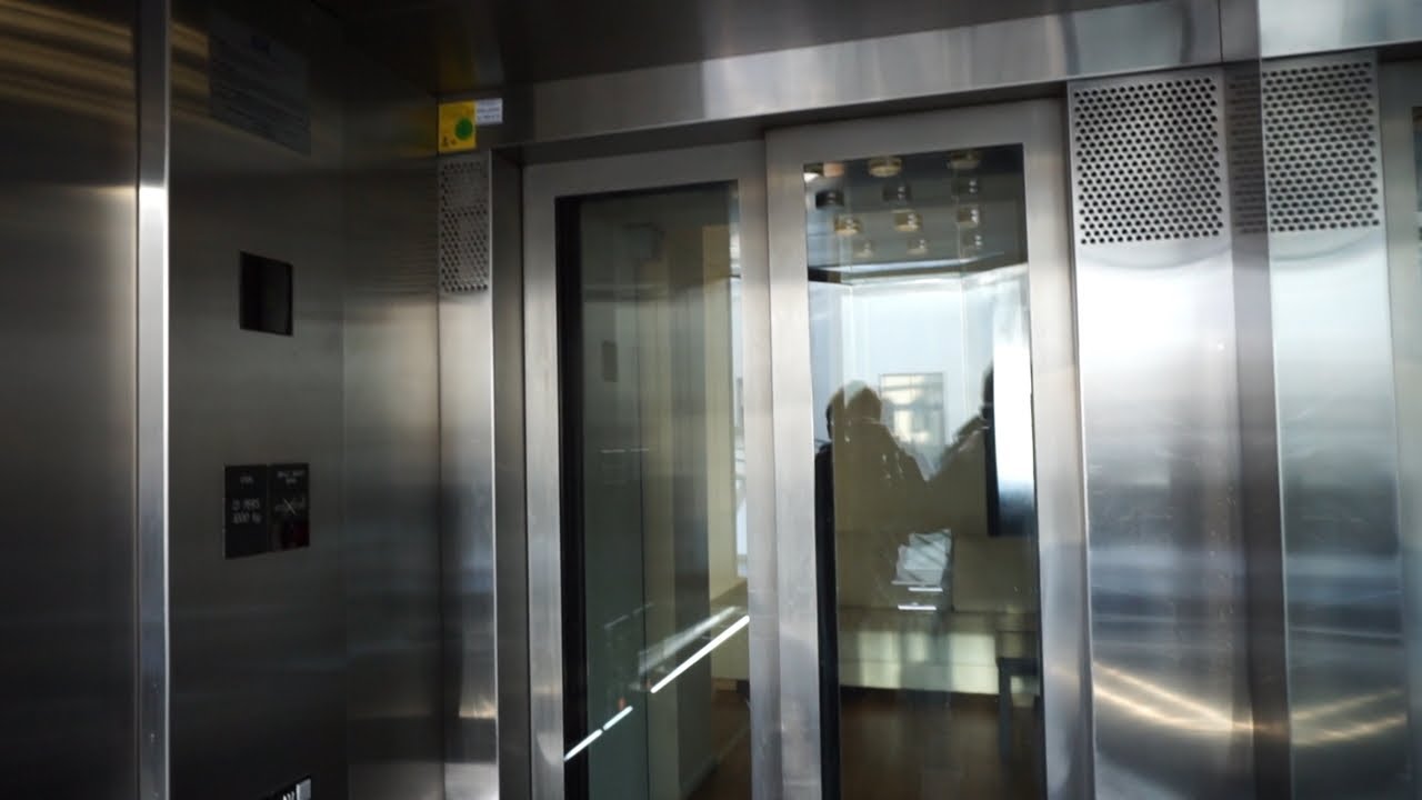 Scenic 1995 OTIS series 1 roped hydraulic elevator @ Basteja Pasāža (shopping center), Riga, Latvia